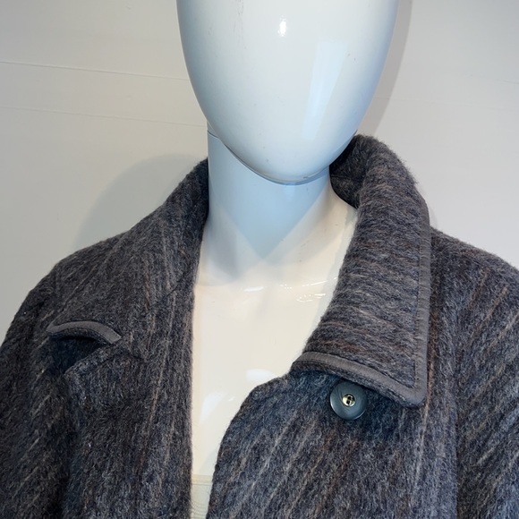 Woman’s Vtg Wool Grey Puffy Sleeves Size 2X Coat - Picture 6 of 14